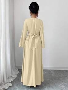 Rafferiza 女士宽松V领荷叶边长袖长袍，土耳其长袍，阿拉伯长袍 - 杏色 - 查看 2