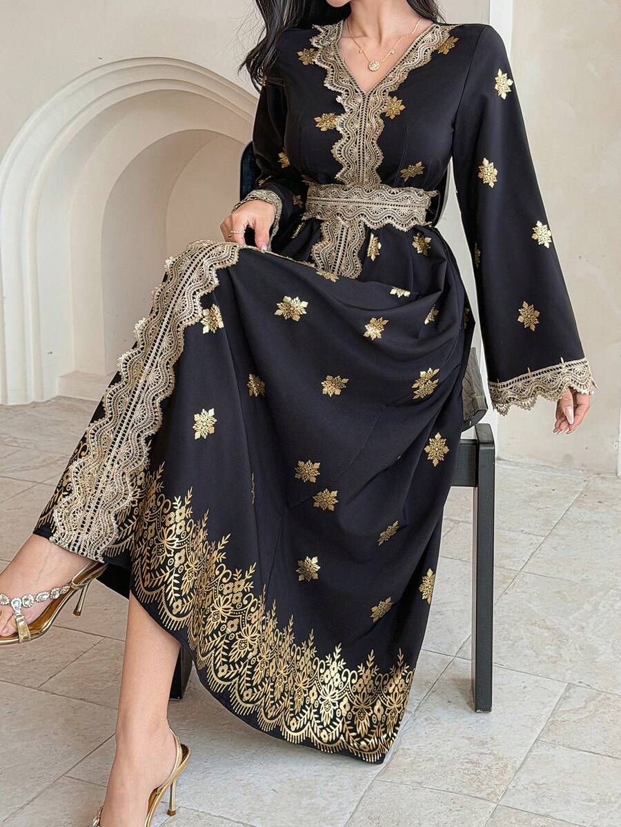 DAZY 女士V领蕾丝拼接收腰印花长款优雅复古连衣裙 - 黑色 - 查看 1