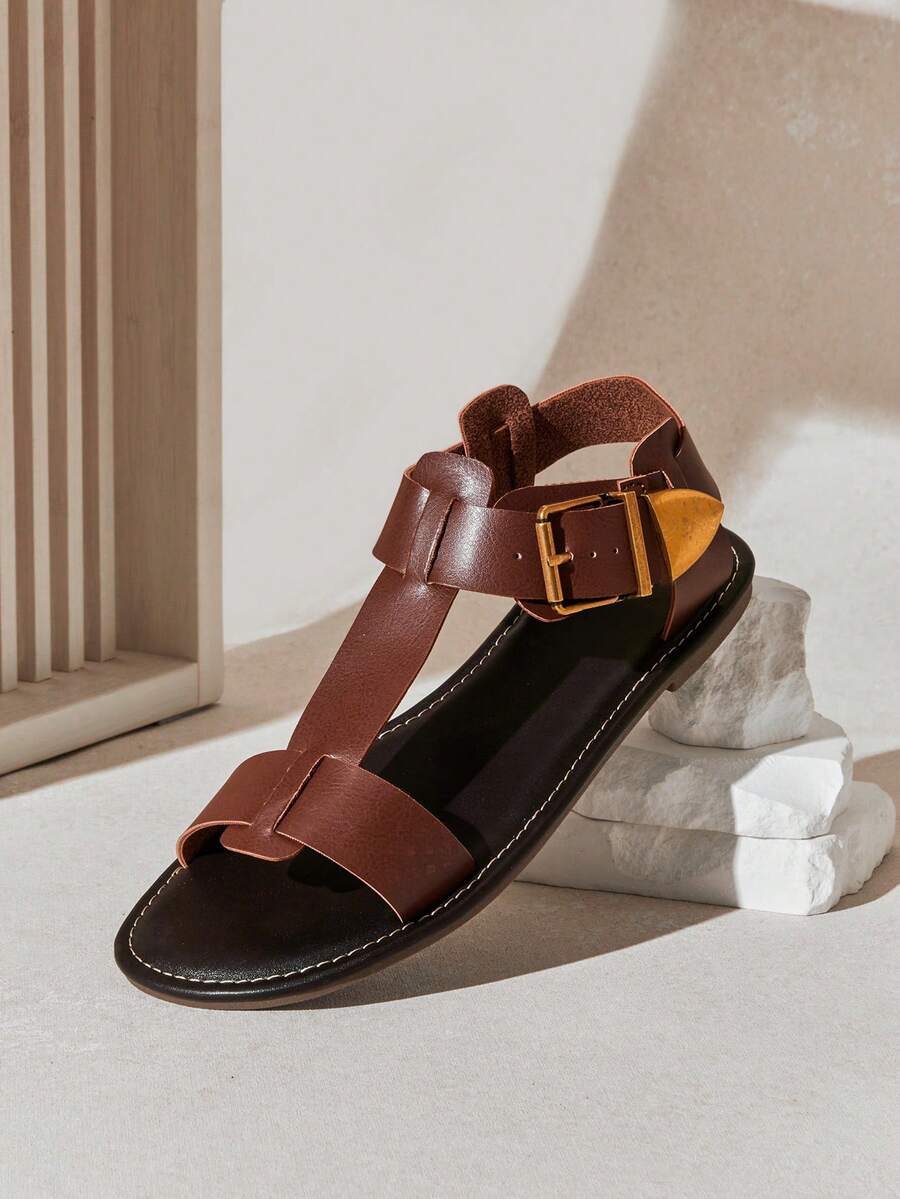 SHUZIA #UrbanMuse 女士超大搭扣纯素皮革棕色罗马带凉鞋 – 稳固、时尚、优雅。 - 棕色 - 查看 1