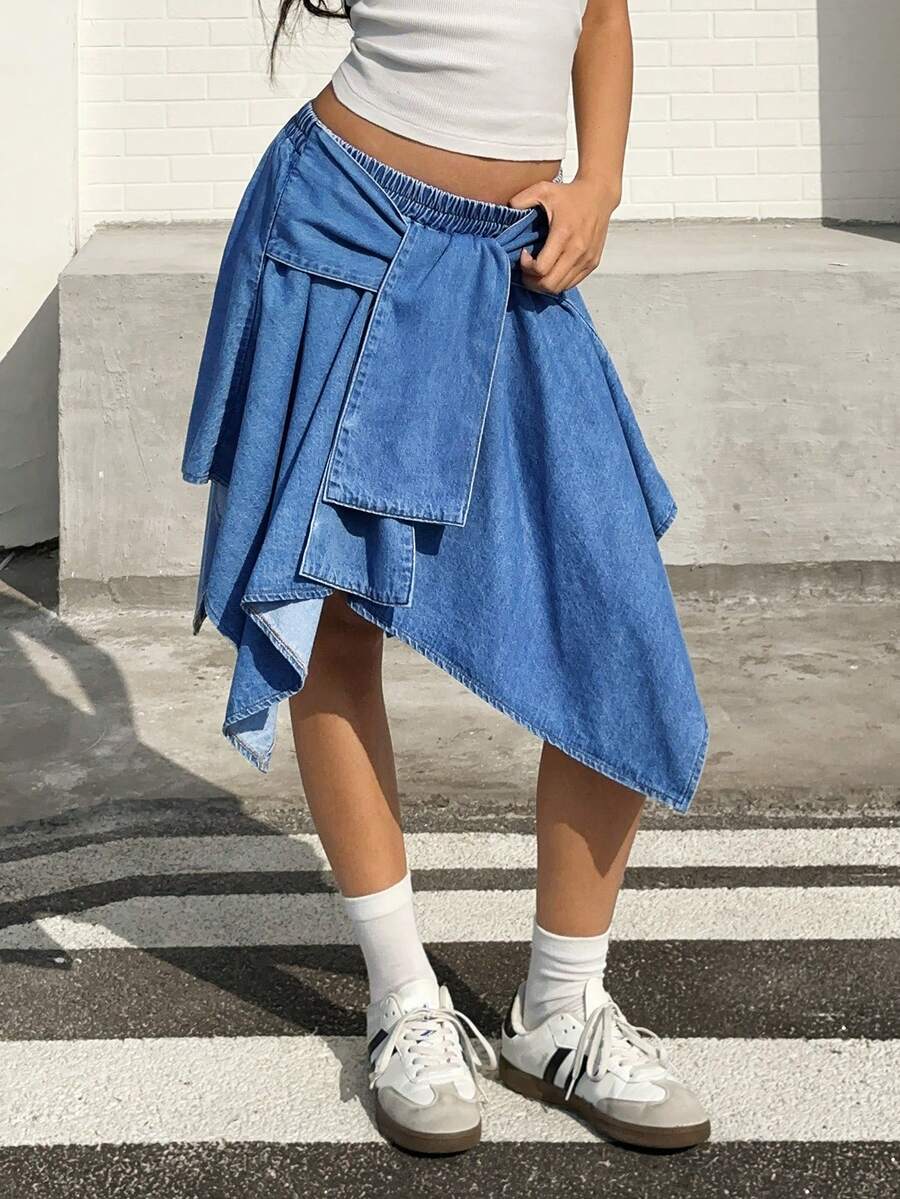 SHEIN Chân váy denim nữ kiểu dáng thường ngày với thắt eo và vạt bất đối xứng. - Màu xanh lam - Xem 1