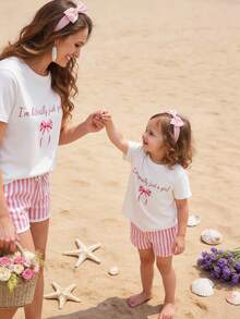 SHEIN 2件套，适合4-7岁女童，花朵樱花字母印花圆领短袖T恤+樱花短裤，轻薄面料，可爱花朵短袖短裤套装，休闲夏季装扮 - 彩色 - 查看 5