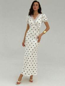 Aloruh 波点提花蕾丝领拼接心形领优雅浪漫鱼尾连衣裙 - 杏色 - 查看 4