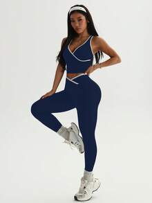 Dewbera 女士无缝瑜伽运动套装，撞色背心和腰带交叉撞色滚边紧身裤 - 藏蓝色 - 查看 5