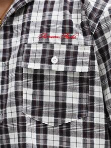 SUMWON 宽松版型格纹短袖衬衫，翻领设计，带前口袋，休闲棉混纺面料，适合春夏穿着。 - 黑與白 - 查看 6