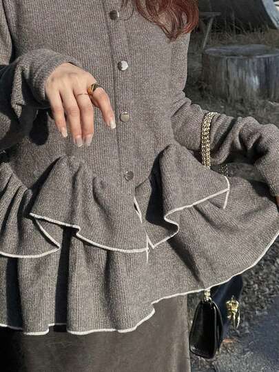 FRIFUL 女士圆领金属纽扣装饰下摆层叠荷叶边修身休闲T恤