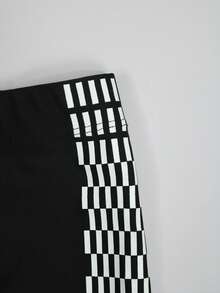 Manfinity KASUA 男士修身休闲条纹及膝泳裤 - 黑色 - 查看 6