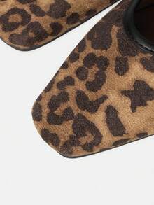 MOTF 女士豹纹撞色PU皮革饰边平底鞋 - 棕色 - 查看 3