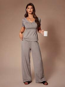Lazeform Solid Color Casual V-Neck Snap Button Fitted Short Sleeve Pants Women Pajama Set - Dusty Purple - View 1