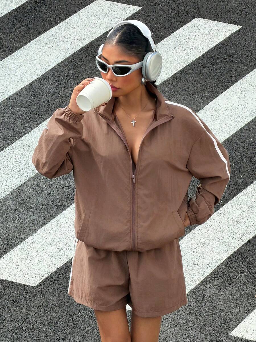 Muchica 女士棕色户外运动休闲宽松拉链外套和短裤两件套，春夏款 - 棕色 - 查看 1