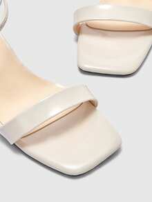 CUCCOO BIZCHIC 夏季新款气质外套搭配裙装时尚凉鞋法式露趾粗跟高跟凉鞋女款 - 米色 - 查看 8