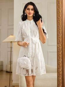 Modelyn 女士立领印花蕾丝拼接仿珍珠纽扣腰带装饰优雅收腰度假休闲迷你连衣裙 - 白色 - 查看 6