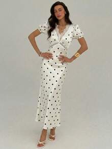 Aloruh 波点提花蕾丝领拼接心形领优雅浪漫鱼尾连衣裙 - 杏色 - 查看 6