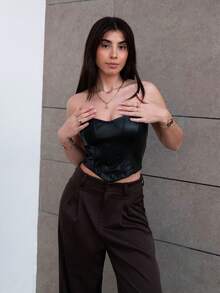 Hitanina Fashionable Sexy Solid Color Cropped Bandeau Top - Black - View 6