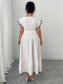 SHEIN Elenzya Đầm dài ngang gối màu trắng phối tương phản, chất liệu dệt kim, dáng suông, thanh lịch, thích hợp cho nữ cỡ lớn, thích hợp cho đầu xuân, đi làm, hẹn hò. - trắng - Xem 2