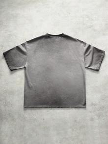 Manfinity Roghcode Camiseta masculina com estampa desgastada, estilo streetwear, ideal para festivais de música ao ar livre, passeios casuais, presente para namorado/marido, aniversário, camiseta masculina cinza claro com estampa, camiseta masculina com estampa cinza e preta, camiseta masculina com estampa e ombros caídos. - Cinza - Ver 2