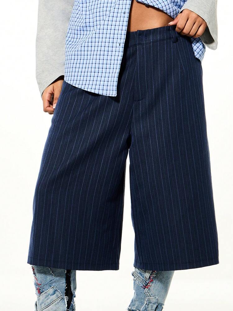 SUMWON WOMEN Pinstriped Wide Leg Bermuda Shorts With Pleats