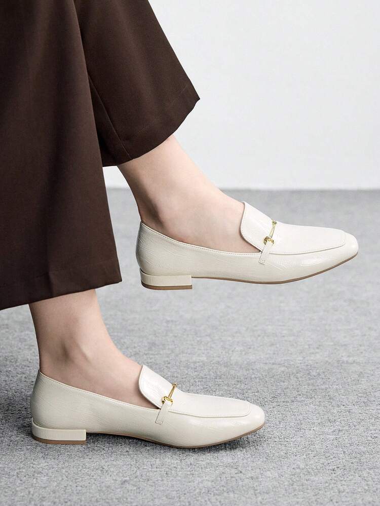 CUCCOO BIZCHIC Women Shoes Small Square Toe Flat Bottom Low Heel New Beige Embossed Fabric Comfortable And Versatile Slip-On Classic Loafers Women's Shoes Women's Flat Shoes Light Commuter Women's Shoes Valentine's Day