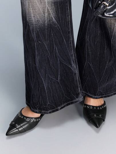 CUCCOO GRLICON Women's Rivet Decor Buckle Pointed Toe Flat Shoes Valentine's Day