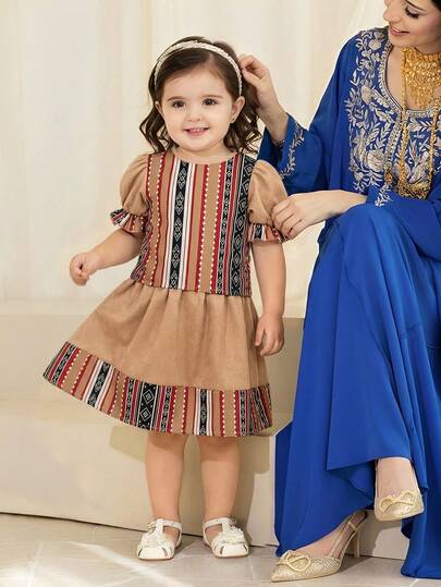 SHEIN Baby Girl Geometric Print Puff Sleeve Shirt Top And Skirt Casual Outfit, Suitable For Daily Wear And Gatherings