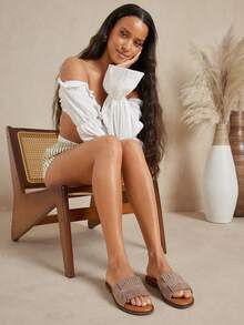 SHUZIA Women's Minimalist Casual Comfy Fringe Flat Sandals - Beige - View 5