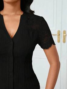 SHEIN Tall 女士雪纺撞色蕾丝纽扣短袖衬衫 - 黑色 - 查看 6