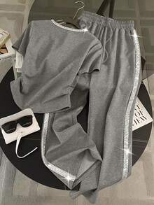 Resyla Regular Fit V-Neck Short Sleeve Top + Straight Leg Pants With Side Pockets - Grey - View 2