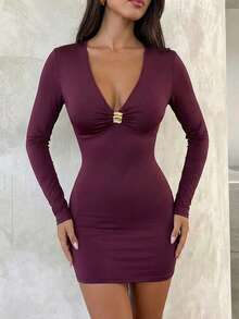 Aloruh Robe moulante mini à manches longues, décolleté plongeant avec décoration métallique sexy, prune, automne/hiver - Fushia - Voir 6