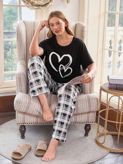 SHEIN Doze Lane Plus Size Women Heart Print T-Shirt And Plaid Pants Pajama Set, Casual