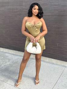 Alexandranx 露背打結緞面吊帶洋裝 - 橄欖綠 - 查看 5