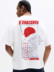 SUMWON 男士日系宽松版型T恤，饰有东京海浪印花和红色太阳图案，休闲街头风T恤 - 白色 - 查看 1