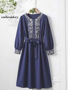 Rusticease 女士圆领半拉链长袖刺绣连衣裙 - 藏蓝色 - 查看 3