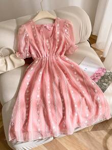 Elladie kids Tween Girls' Pink Textured Embroidered Puff Sleeve A-Line Waist Dress, Elegant Design - Pink - View 2