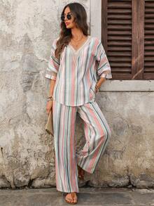 EMERY ROSE Bộ đồ nữ đi nghỉ mát kẻ sọc cổ chữ V tay lửng và quần dài, kiểu dáng thường ngày, gồm 2 món. - Nhiều màu - Xem 3