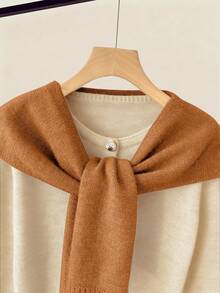 Franclia 纽扣开襟开衫、针织裤和披肩 - 卡其色 - 查看 3