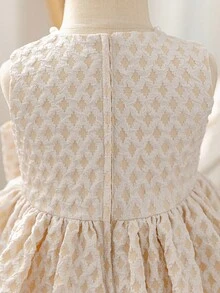 SHEIN Glamorique Kids 女童钻石提花蝴蝶结连衣裙，女婴正式礼服，无袖女婴婚礼舞会生日一周岁生日礼服，毕业舞会礼服，夏季度假公主裙，柔软面料春季连衣裙 - 卡其色 - 查看 3