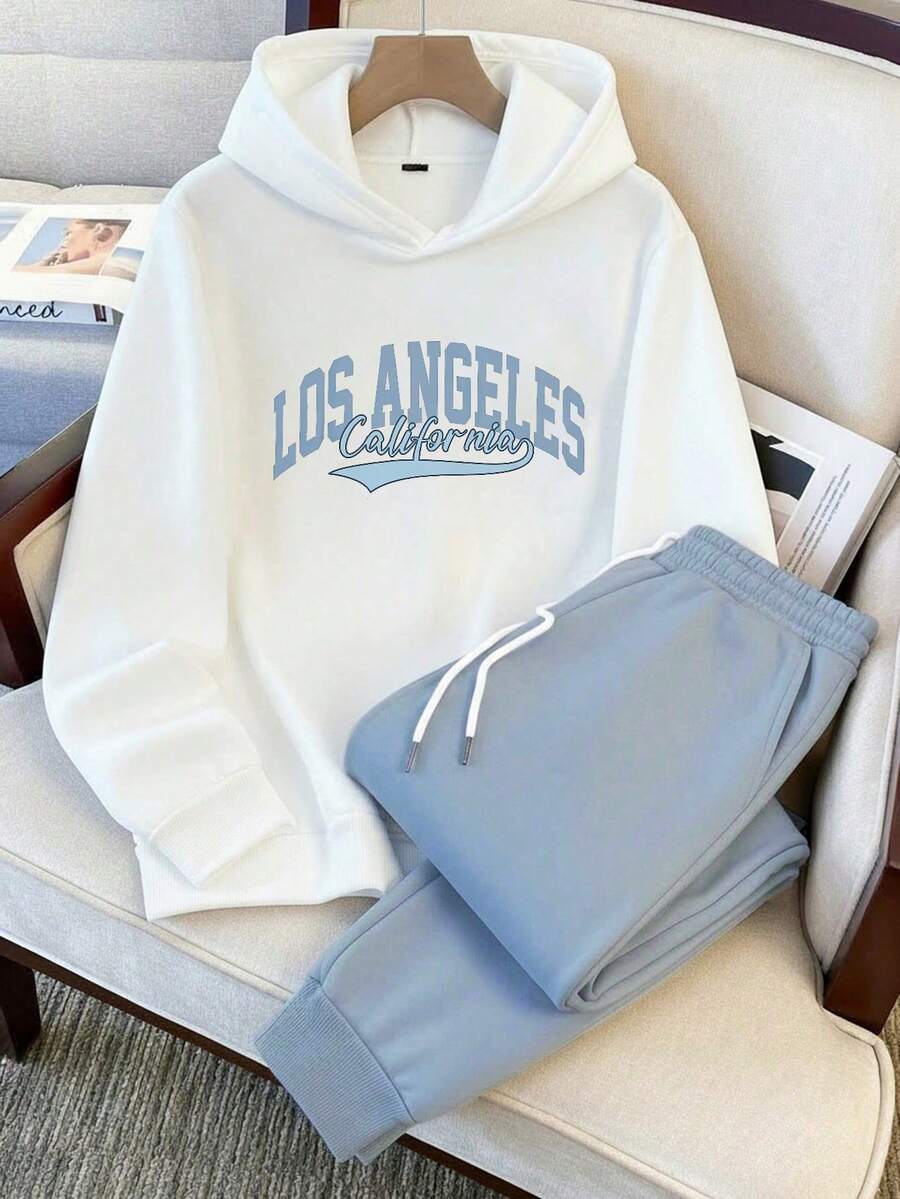 Manfinity Joysei 大学字母印花白色连帽衫和浅蓝色运动裤男士运动套装，适合秋冬季穿着 - 彩色 - 查看 1