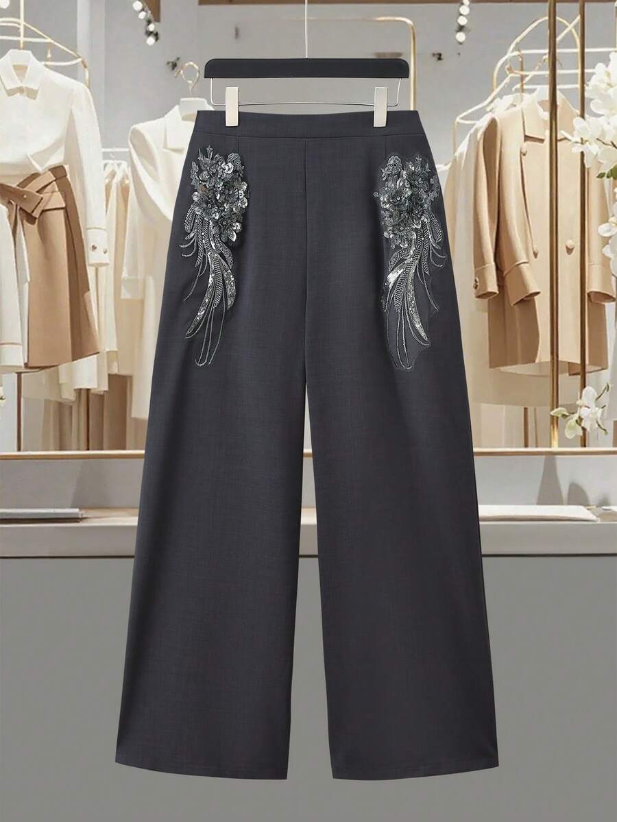 Modelyn 大码女士优雅花卉装饰直筒裤，时尚百搭，适合工作和都市通勤，显瘦 - 深灰色 - 查看 1