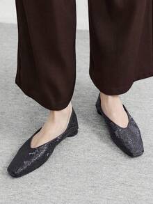 CUCCOO BIZCHIC Chaussures à talon bas motif peau de serpent noir pour femmes - Noir - Voir 4
