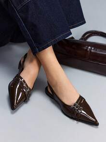CUCCOO GRLICON Giày sandal da bóng cổ điển mũi nhọn, khóa đôi, gót thấp, quai hậu, đa năng, độc đáo, chất liệu cao cấp, giày nữ kiểu Pháp thanh lịch, giày da bóng mũi nhọn gót thấp, thiết kế khóa đôi phía sau, thoải mái khi mang hàng ngày, thích hợp cho ngày Valentine. - Cà phê nâu - Xem 5
