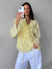 Aloruh Blusa de estilo "Old Money" para mujer, blusa holgada de gasa con cuello en V, plisados y volantes, color amarillo claro, elegante, para primavera y salir - Amarillo claro - Ver 3