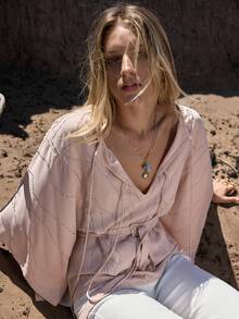 MOTF STUDIO CAMISA DE VACACIONES CON ADORNOS DE STRASS Y CORDONES PARA MUJER, PRIMAVERA/VERANO - Caqui - Ver 5