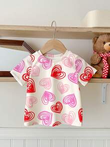 SHEIN 1件装少女休闲爱心印花甜美时尚圆领短袖T恤，适合夏季穿着