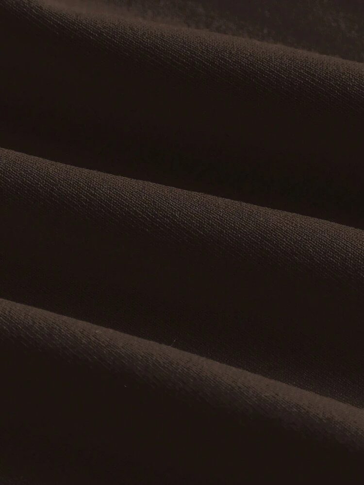 SHEIN Maija Top décontracté pour femmes avec décor d'œillets, polyvalent pour l'été et toutes les saisons, design urbain chic moderne, silhouette ajustée confortable, décor d'œillets en X, Top à la mode décontracté d'entreprise Y2K croisé blanc