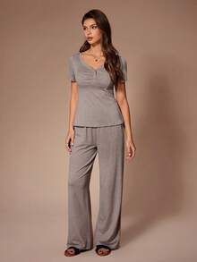 Lazeform Solid Color Casual V-Neck Snap Button Fitted Short Sleeve Pants Women Pajama Set - Dusty Purple - View 6