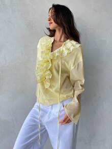 Aloruh Blusa de estilo "Old Money" para mujer, blusa holgada de gasa con cuello en V, plisados y volantes, color amarillo claro, elegante, para primavera y salir - Amarillo claro - Ver 8