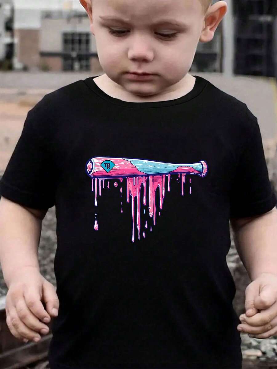 年轻男孩休闲舒适棒球棒图案印花短袖圆领 T 恤