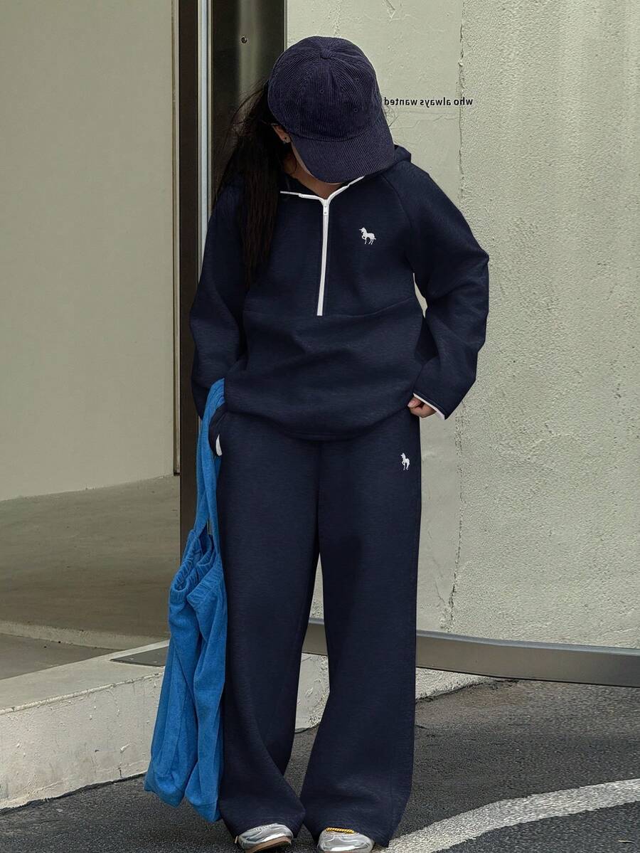 DAZY Bộ 2 áo hoodie đan len thêu họa tiết cho bé gái tuổi teen và quần lót giữ nhiệt, Thu/Đông - Màu xanh hải quân - Xem 1