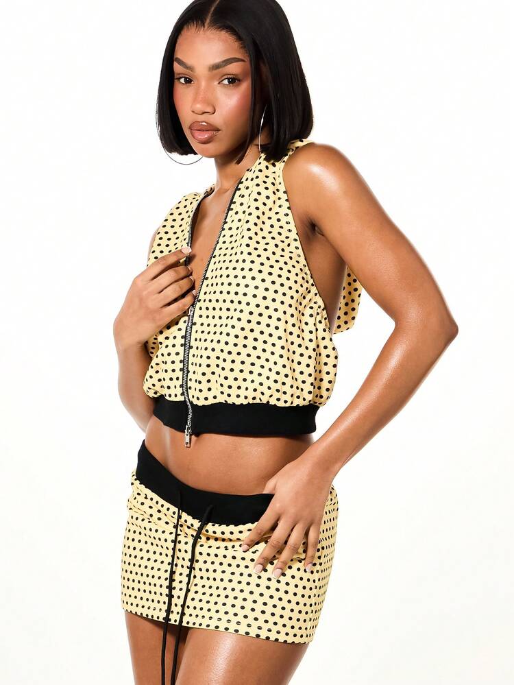 SUMWON WOMEN Gepunkteter Minirock mit kontrastierendem Bund