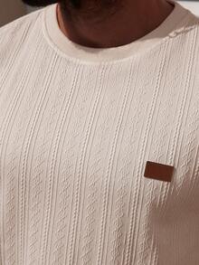 Manfinity Homme 男士贴花圆领短袖T恤和斜插口袋短裤套装 - 卡其色 - 查看 7