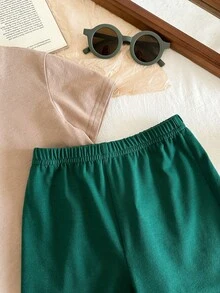 SHEIN LMoss Kids 2件套男婴针织恐龙图案圆领休闲T恤和短裤套装 - 彩色 - 查看 4